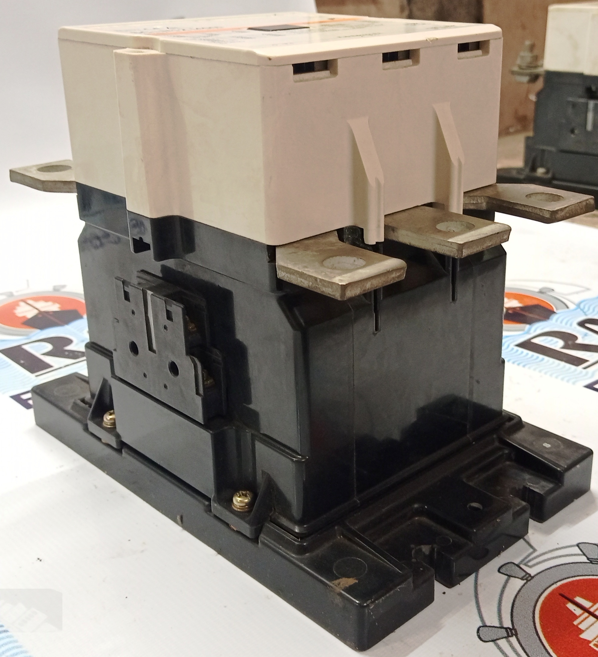 FUJI SC-N12 (400) CONTACTOR