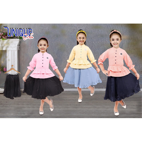 Girls Colored Skirt And Top