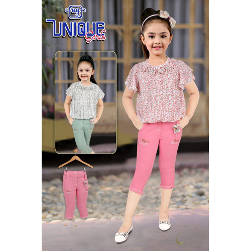 Girls Printed Top And Capri