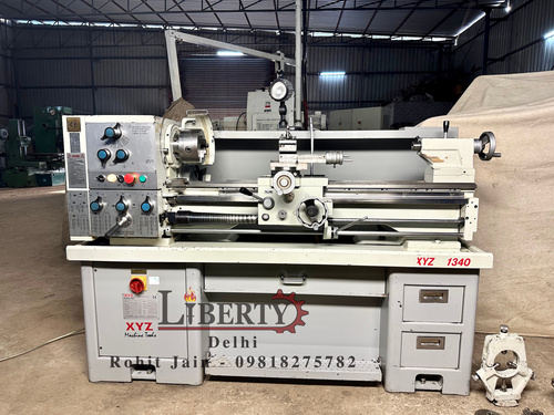 XYZ England 1340 Lathe Machine
