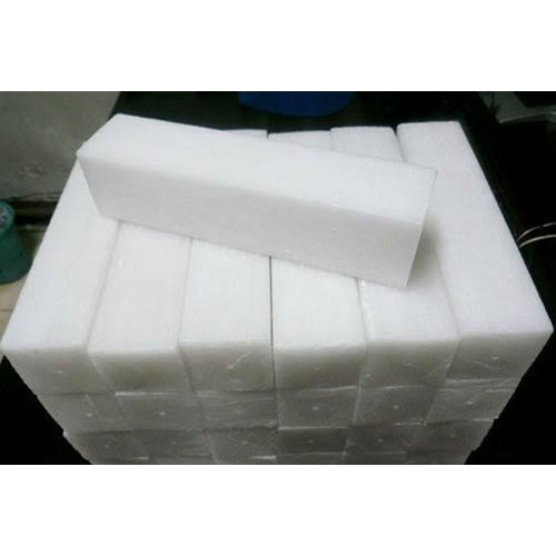 White Paraffin Wax Application: Polishing