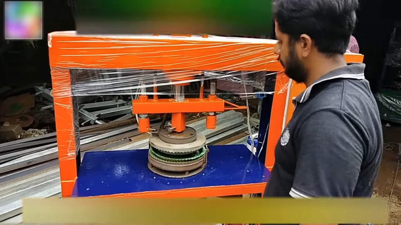 SEMI AUTOMATIC PAPER PLATE MAKING MACHINE