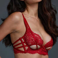 Red Custom Made Logo And Package French Lace Bralette Underwear Set