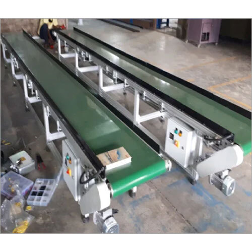 Heavy Duty Flat Belt Conveyor - Material: Stainless Steel