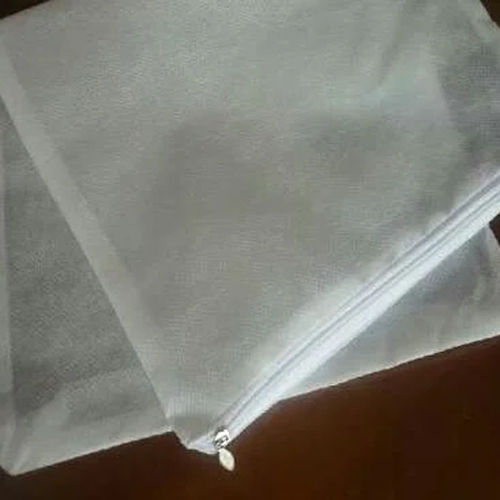 White Pillow Cushion Non Woven Fabric