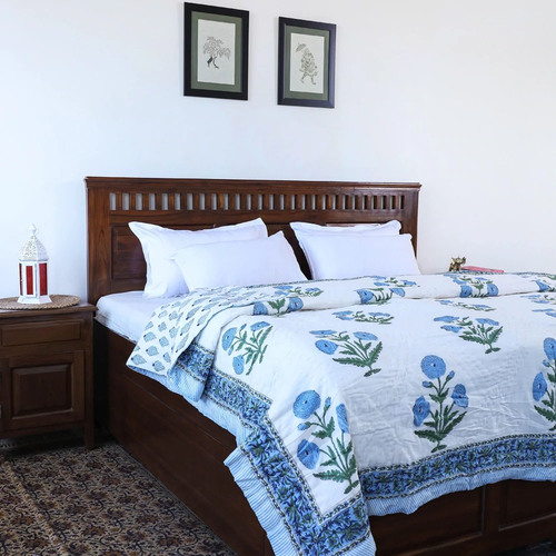 SANGANERI PRINTED PURE COTTON BED QUILT