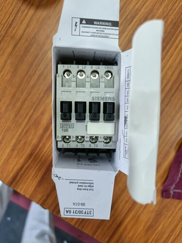 SIEMENS 3TF31 CONTACTOR
