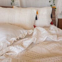  Quilts & Bedspread