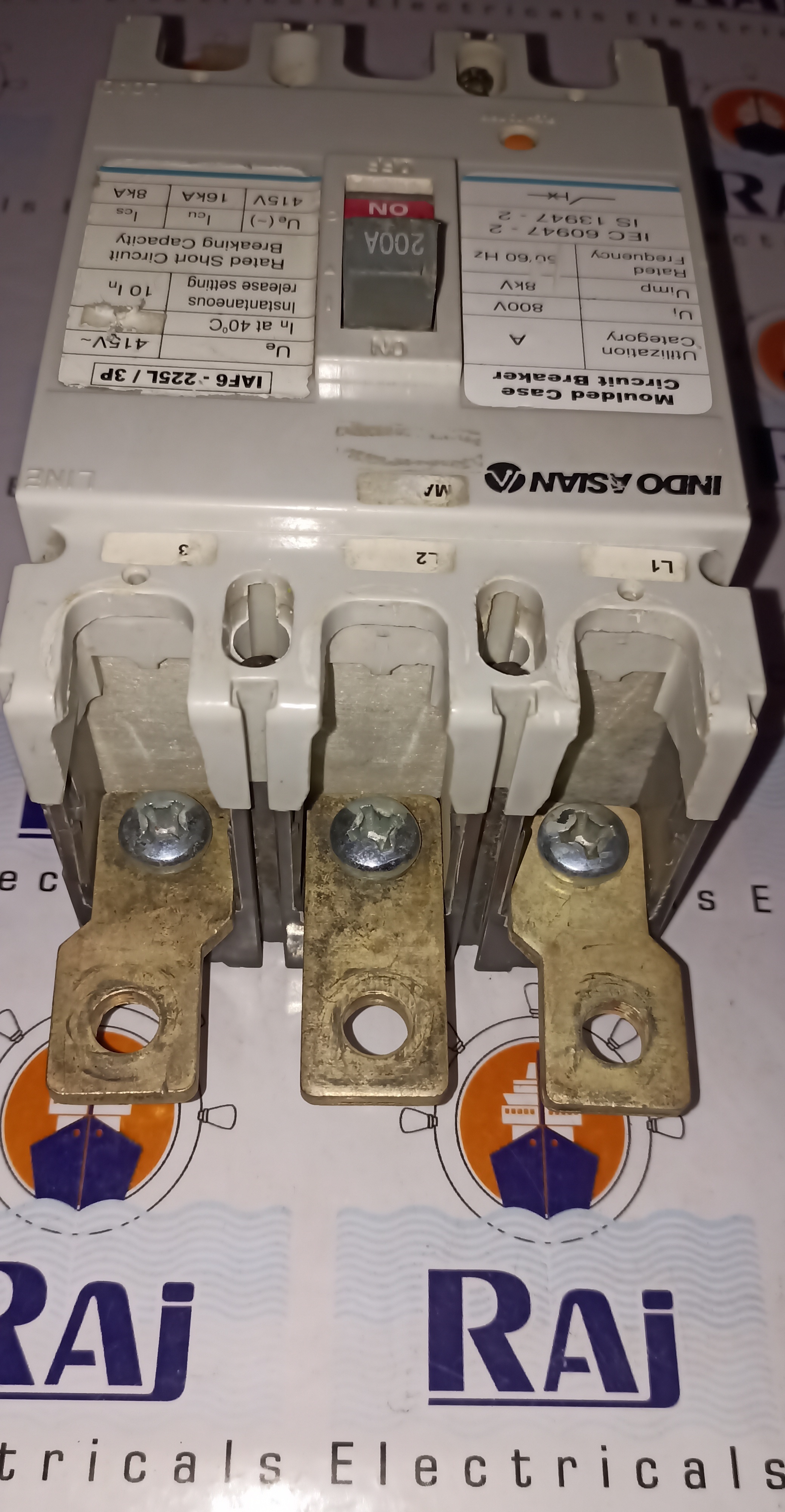 INDOASIAN 200A 3P MCCB