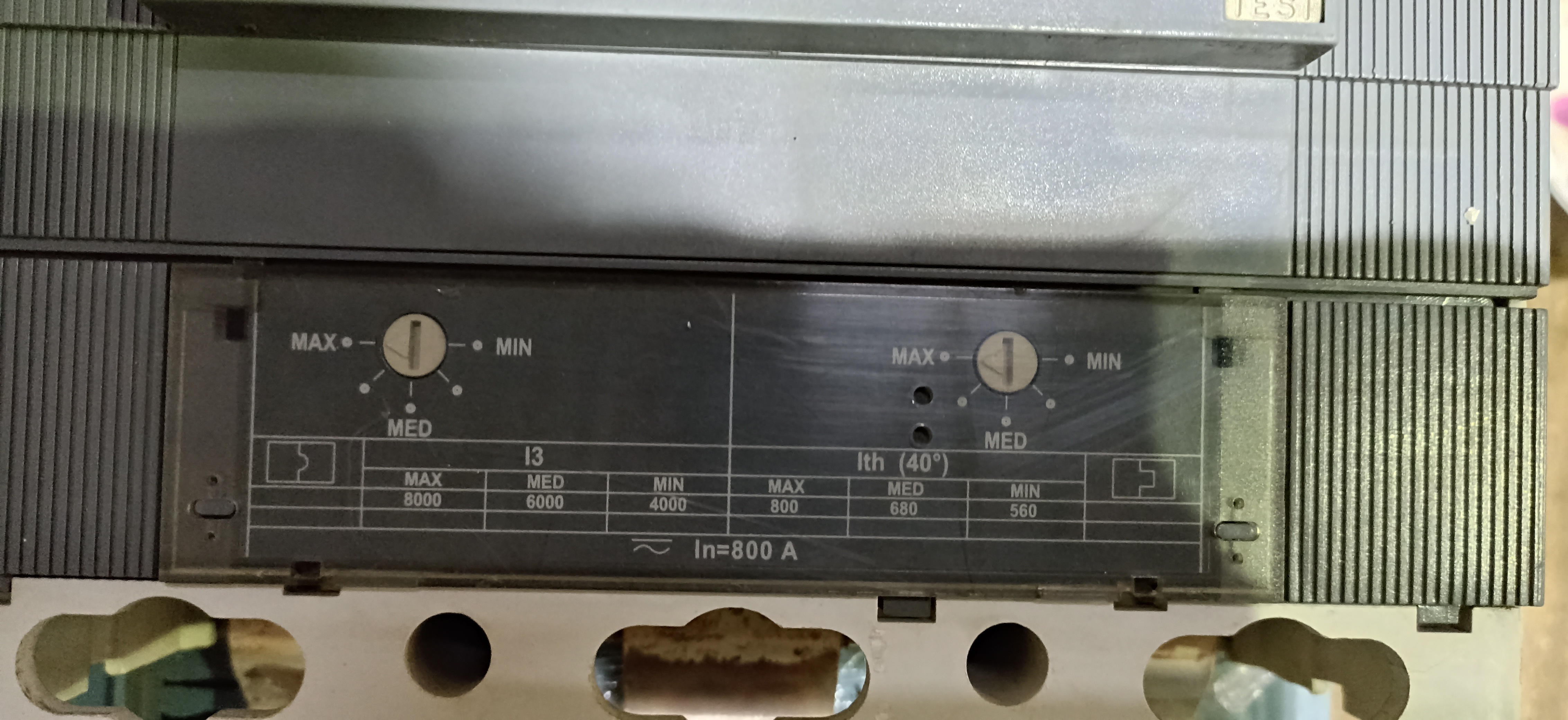 ABB (Tmax T6N 630) 800A 3P MCCB