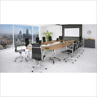 पोलिश कार्यालय फर्नीचर