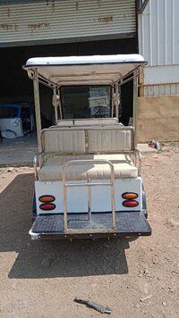 Six Seater E Golf Cart