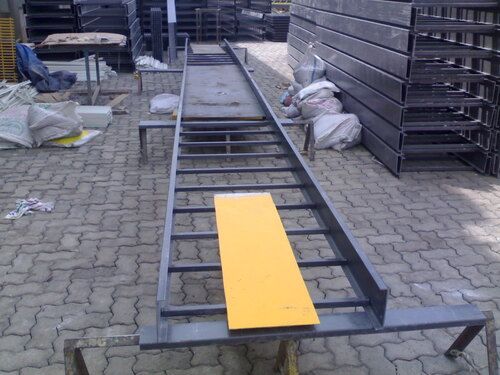 Frp Ladder Type Cable Tray - Deflection: As Per Nema Standered