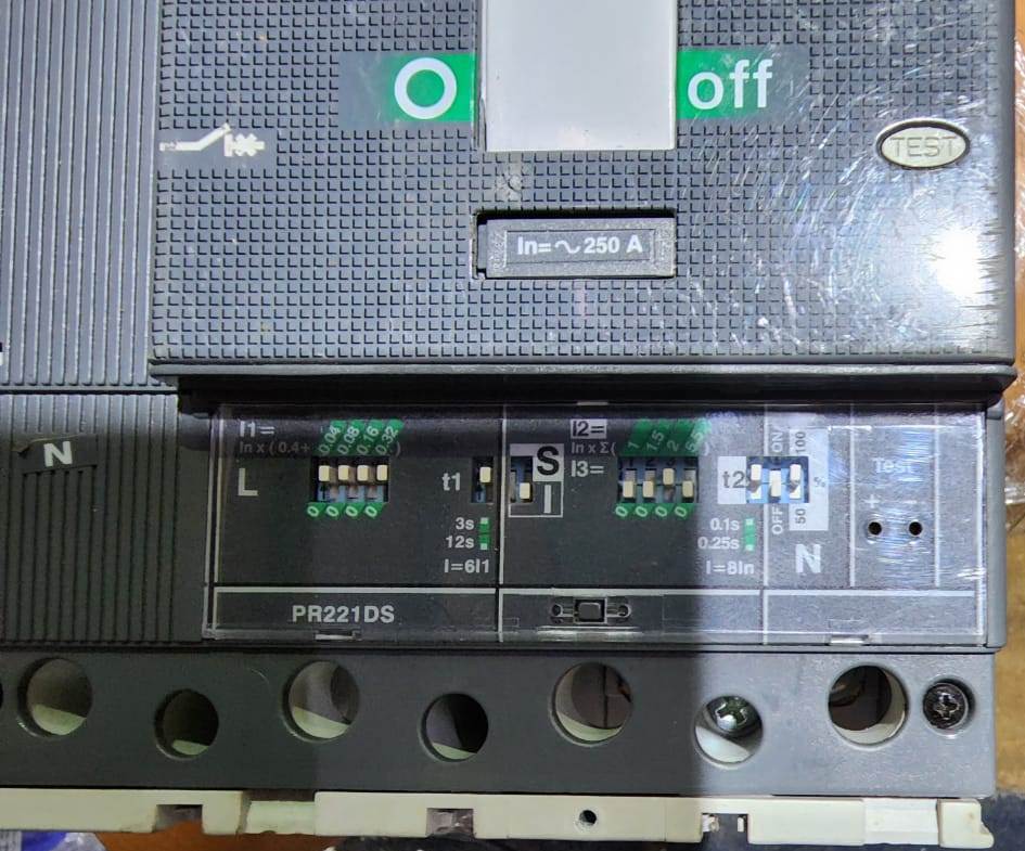 ABB (Tmax T4N 250) 250A 4P MCCB