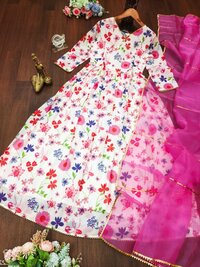 Beautiful Fox Georgette With Organza Dupptta