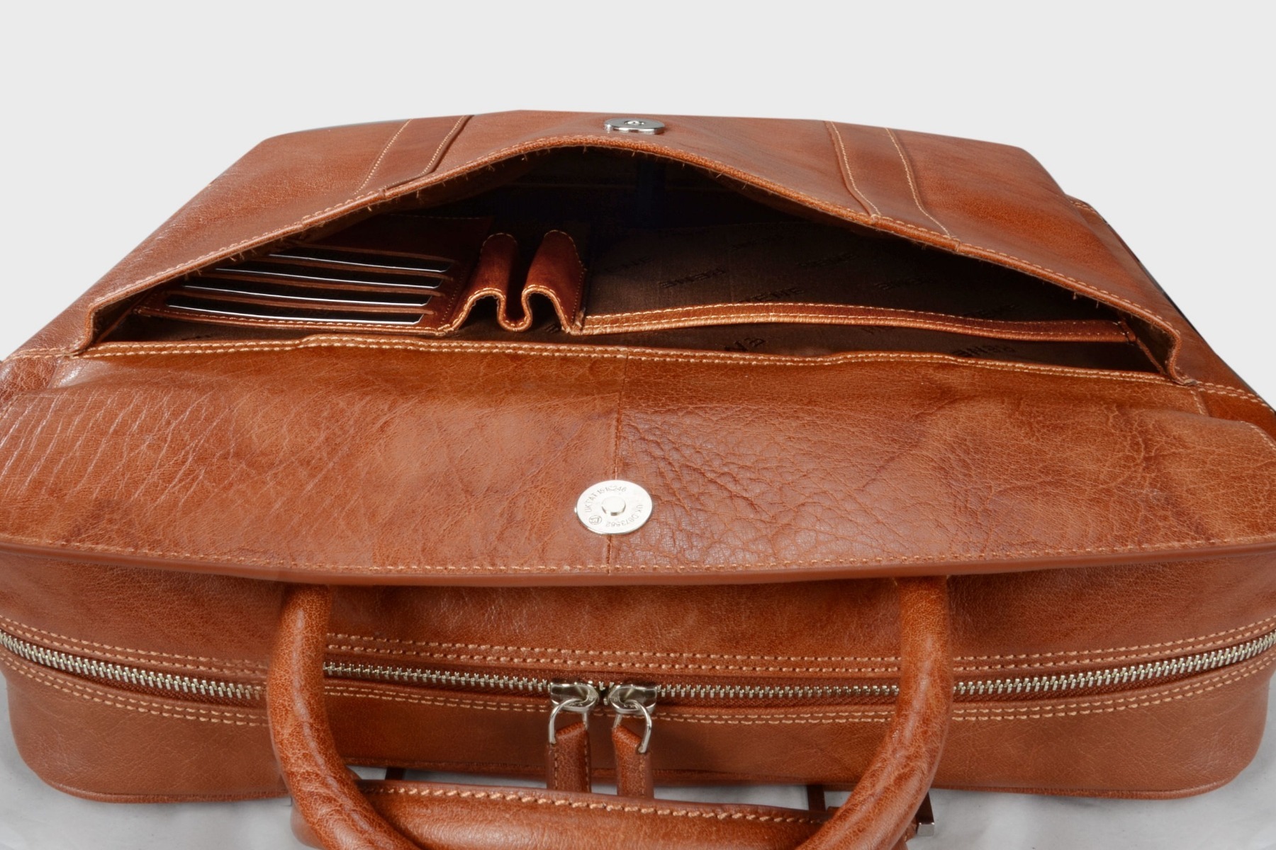 GENUINE LEATHER TAN PROFESSIONAL BAG