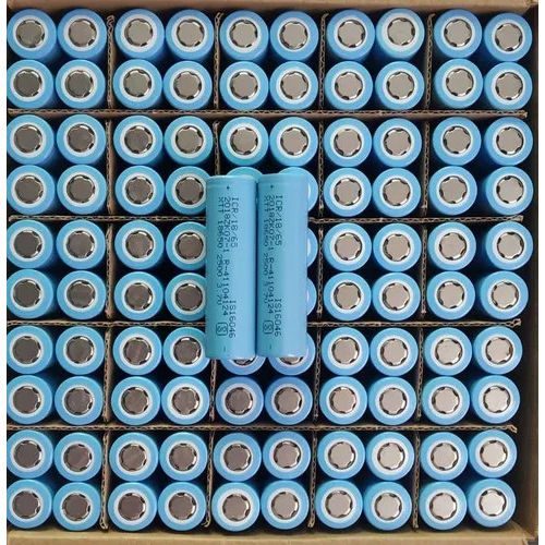 2500 mAh 3.7 Volt 18650 Lithium Li-ion Rechargeable Battery