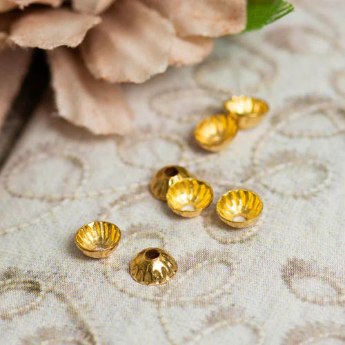 Golden/Silver 4Mm Designer Beads Cap