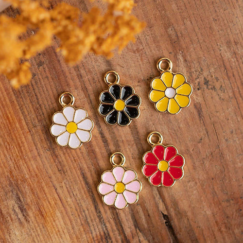 Multicolor 10Mm Small Daisy Flower Enamel Charms Pendants