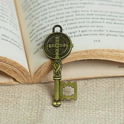 70mm Key Antique Alloy Charms Pendants