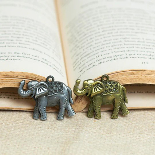 38mm Elephant Antique Alloy Charms Pendants