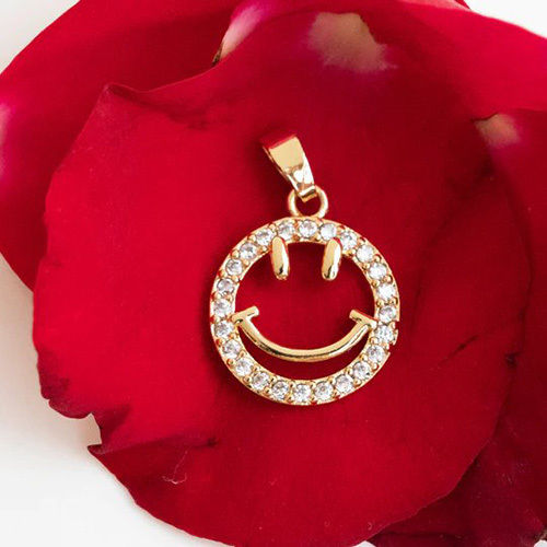 Golden 15Mm Luxure Smiley Charm