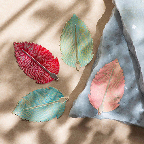 77mm Leaf Coloured Metal Art