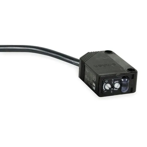 Omron Industrial Photoelectric Sensor