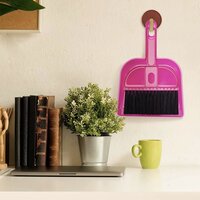 DUSTPAN WITH BRUSH
