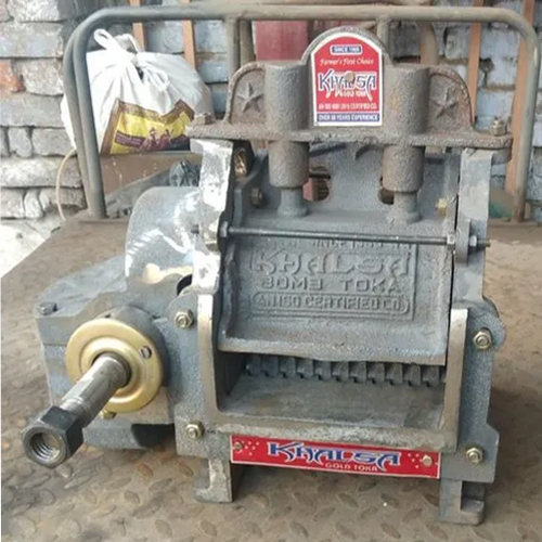 CI Body Chaff Cutter Machine