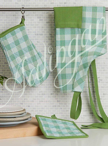 Heat Resistant Kitchen Gloves with Aprons Oven Mitts and Pot Holders for Kitchen Cooking Baking
