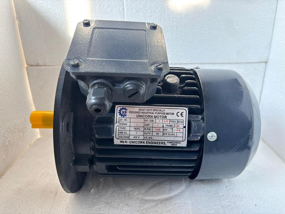 Blue/ Black 1 Hp 4 Pole 1440 Rpm 3 Phase Flange Mounted