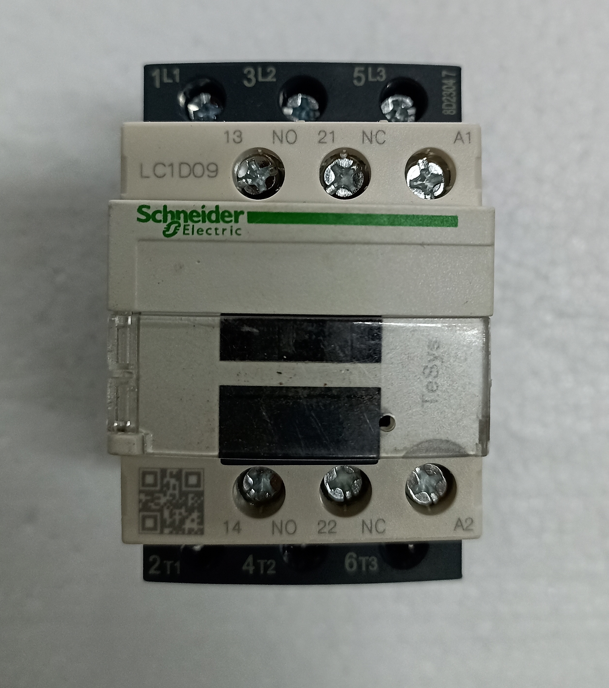 SCHNEIDER NEW LC1D 09 CONTACTOR