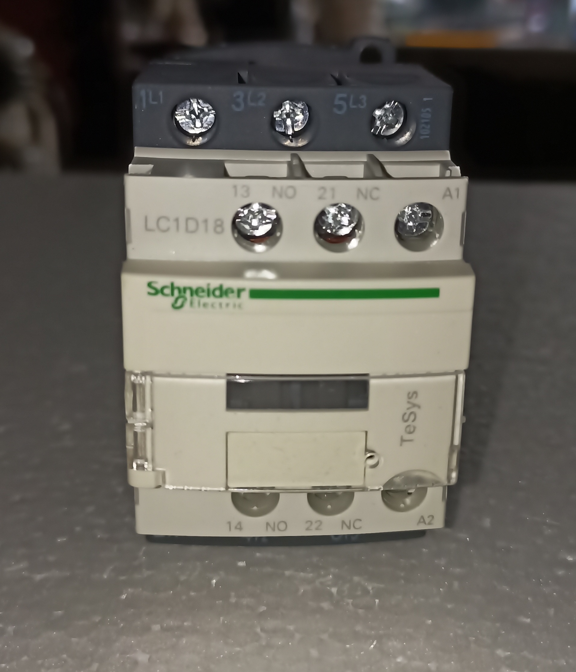 SCHNEIDER NEW LC1D18 CONTACTOR