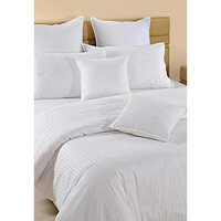 Different Available Bombay Dyeing Bed Sheets