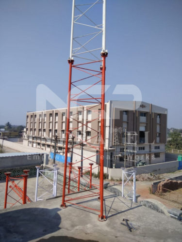 White & Ornage Self Supporting Gi Galvanized Tower Mast