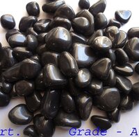 High quality Polish Glossy Natural Jet Black Agate Pebble Stones for Landscaping Purpose and Aquariums