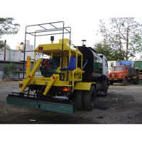 Semi-automatic Bitumen Sprayer For Road Construction