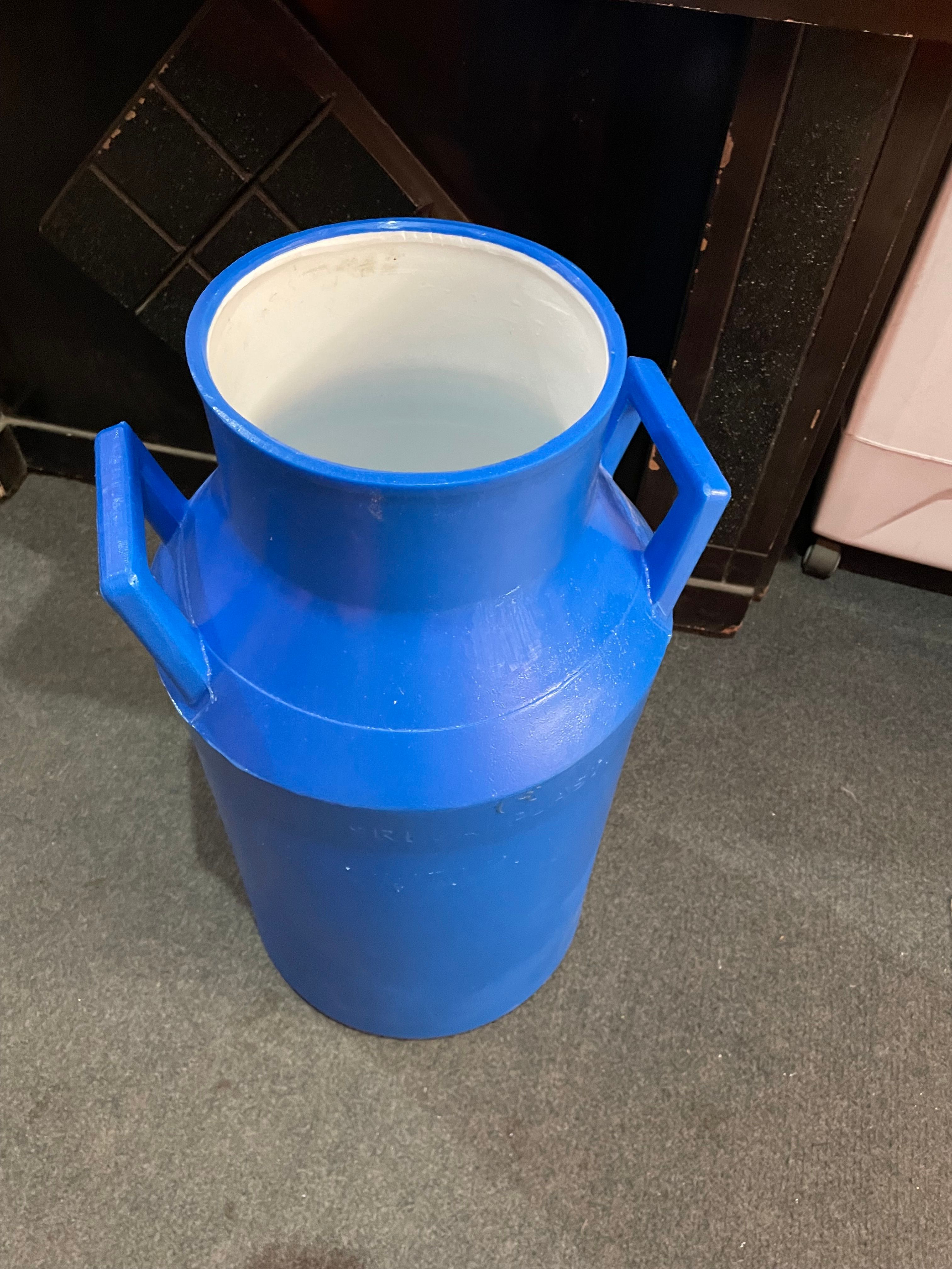 PLASTIC CAN MILK CAN 40 LTRS