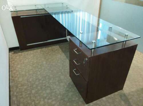 BLD OFFICE TABLE 1007