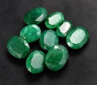 Green Emerald Gemstone (Panna)