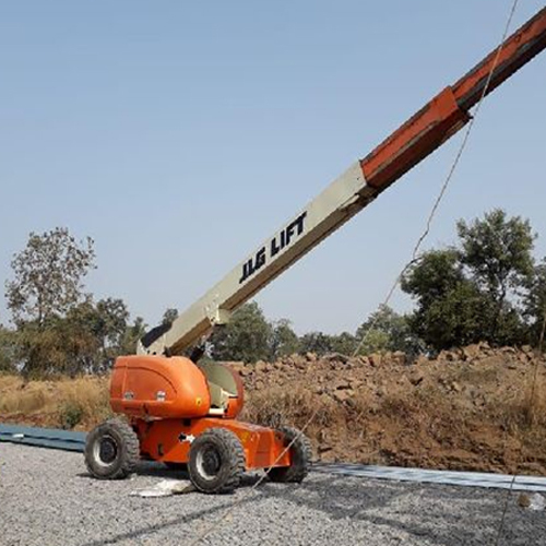 60 Feet JLG 600S Boom Lift