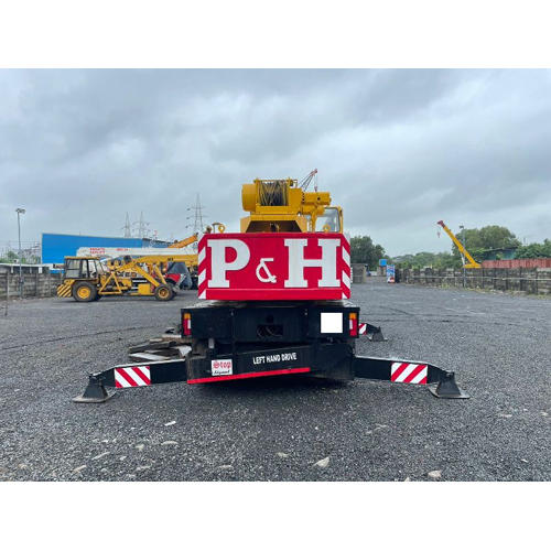 30 Ton Telescopic Crane