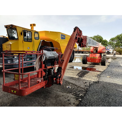 135 Feet JLG 1350 SJP Boom Lift
