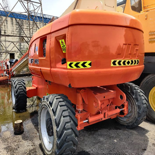 80 Feet JLG 800S Boom Lift