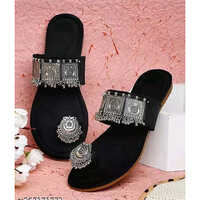 Ladies Rajasthani Mojari Chappal