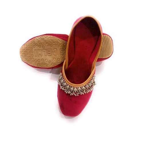 Ladies Rajasthani Red Mojari Jutti