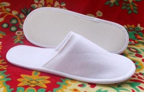 Disposable / Use And Throw Hotel Bathroom, Spa, Travell, Geust, Slippers In  Delhi at Rs 19/pair | Disposable Slipper in New Delhi | ID: 27503771348