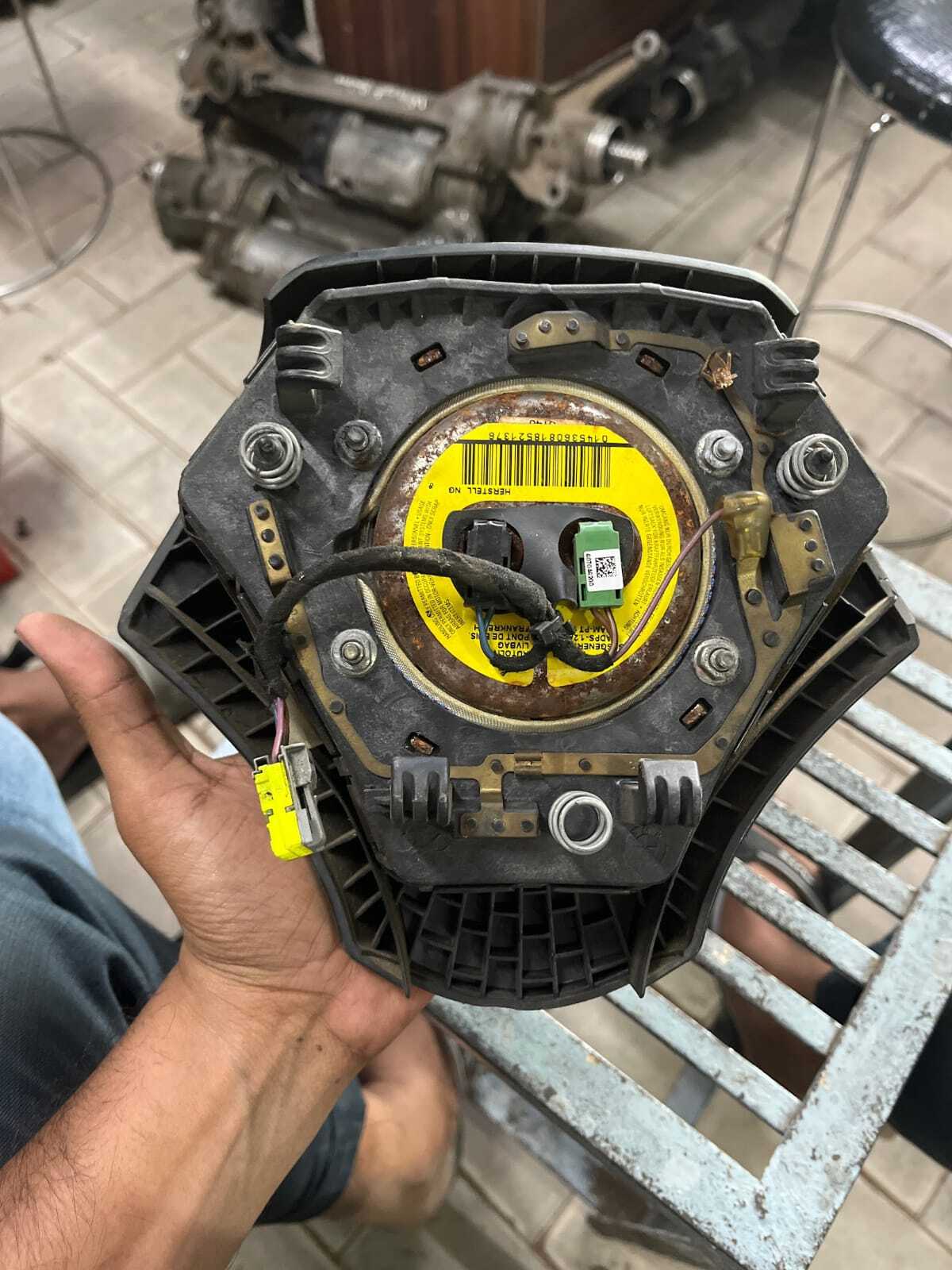 STEERING AIRBAG