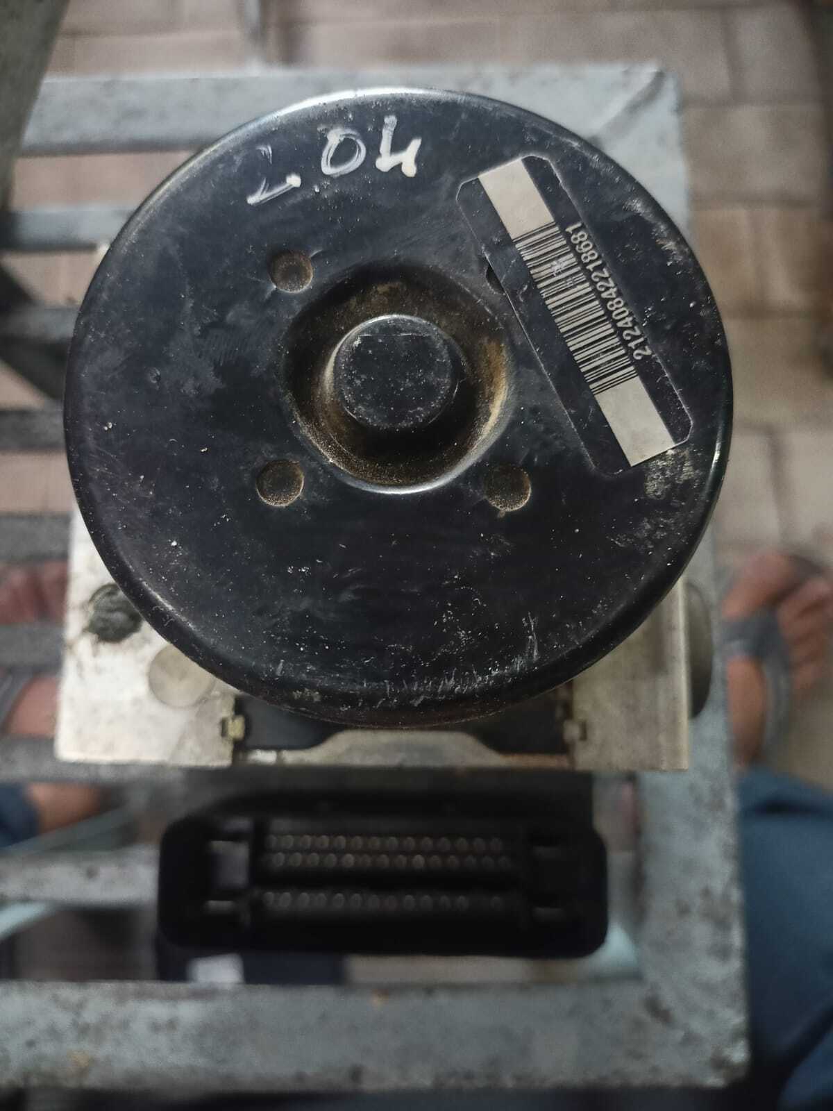 ABS PUMP OF MERCEDES C250 212